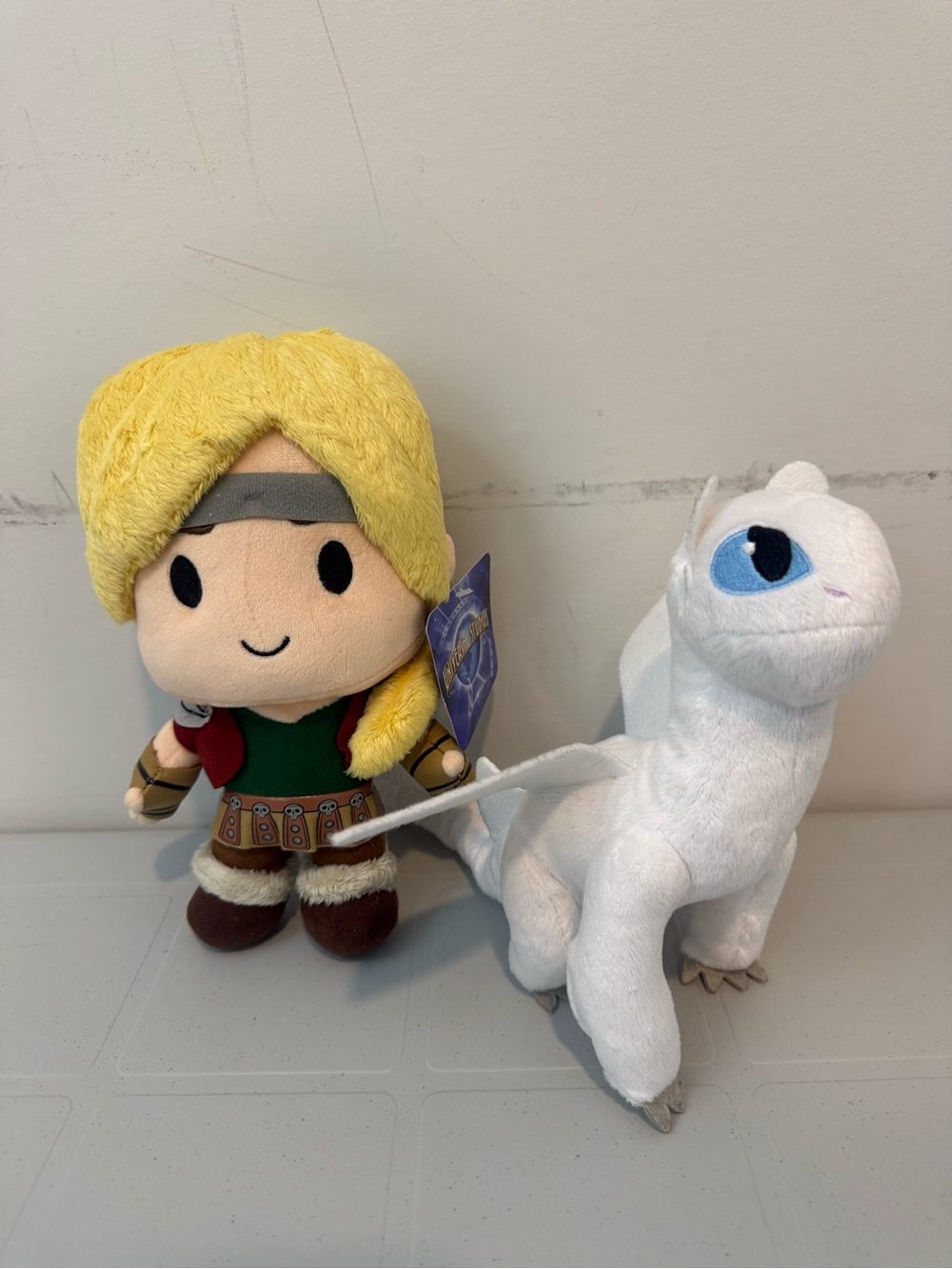 Dreamwork’s How to Train your dragon character plush bundle